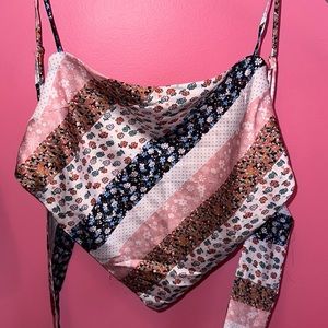 Triangle tie top with floral print